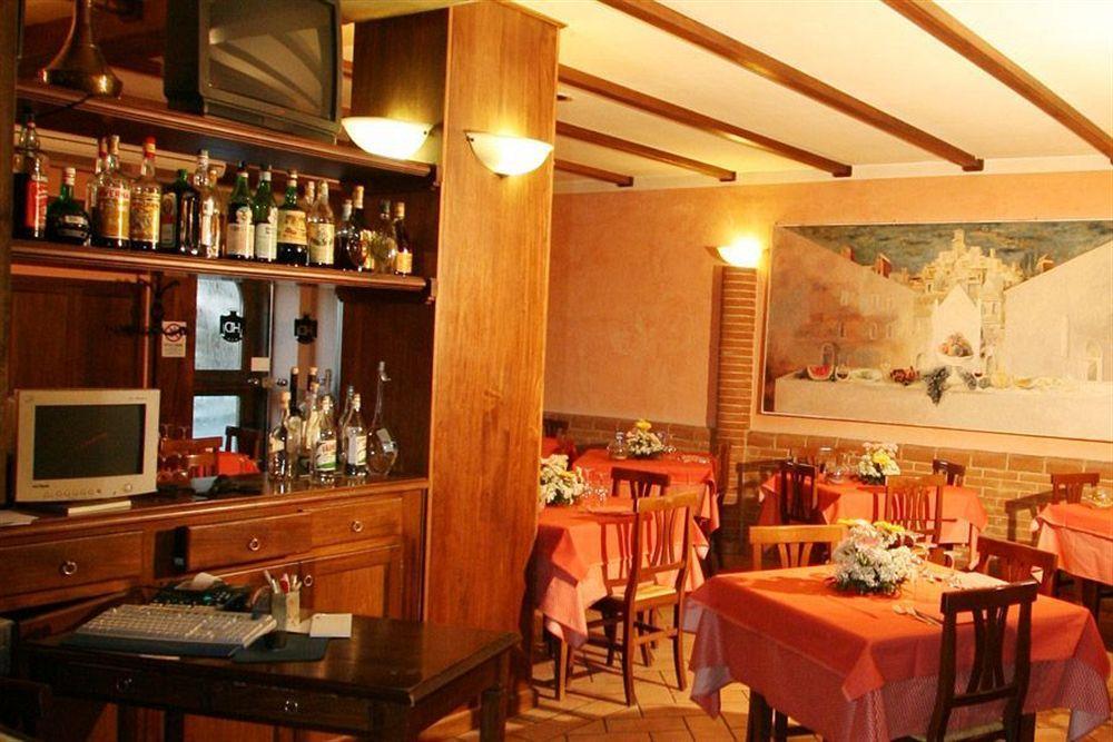 Hotel I Duchi Camerino Exterior photo